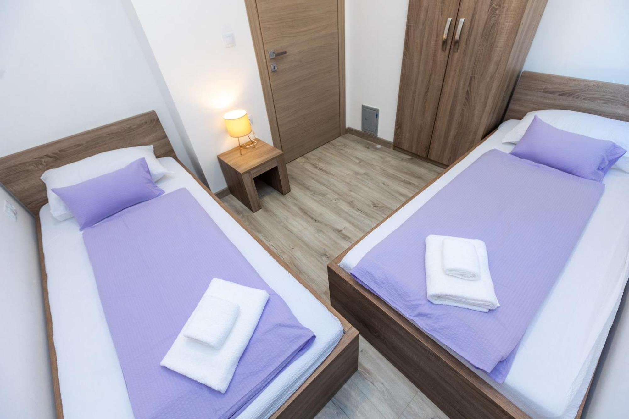 Apartments Maris Sveti Filip i Jakov Room photo