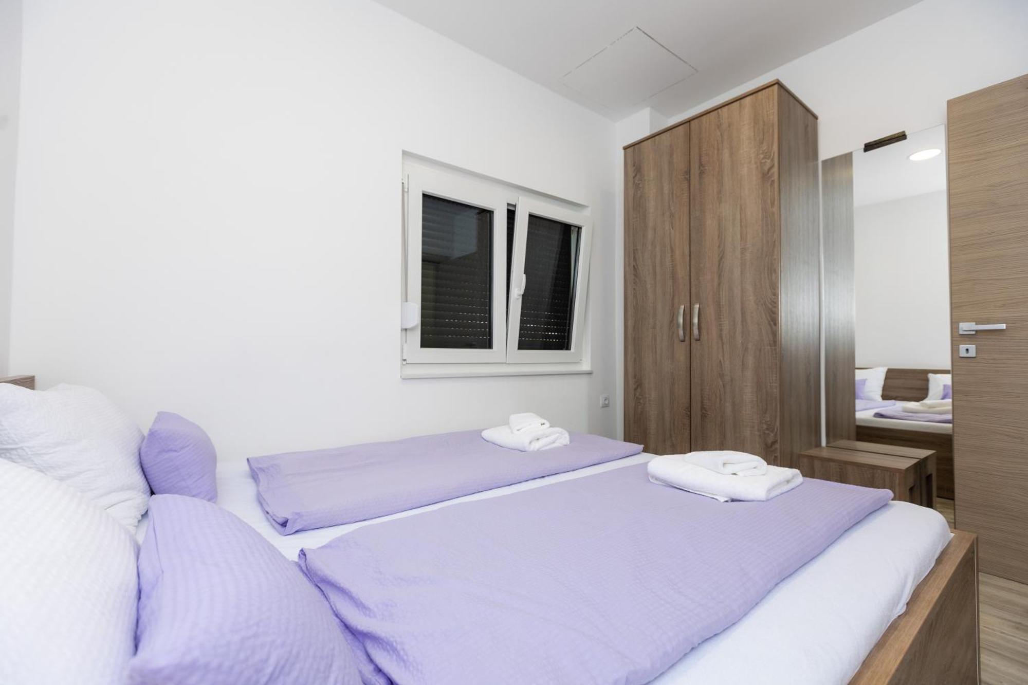 Apartments Maris Sveti Filip i Jakov Room photo